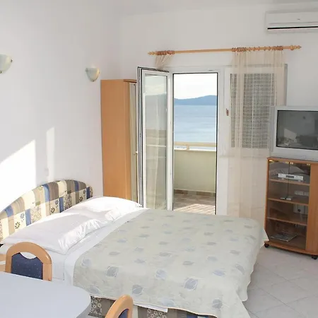Apartment By The Sea Pisak, Omis - 4815 Mimice