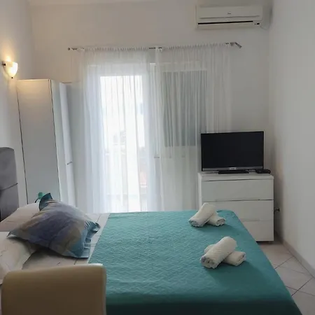 Appartement By The Sea Pisak, Omis - 4815 *