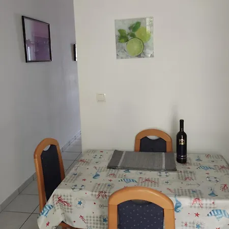 By The Sea Pisak, Omis - 4815 Mimice